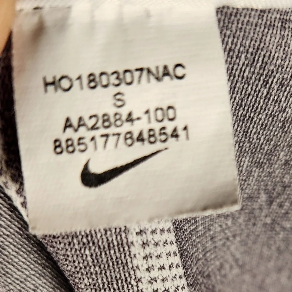 Nike Golf Polo Mens Small White Excellent Tiger‎ Woods Zonal Cooling AA2884-100